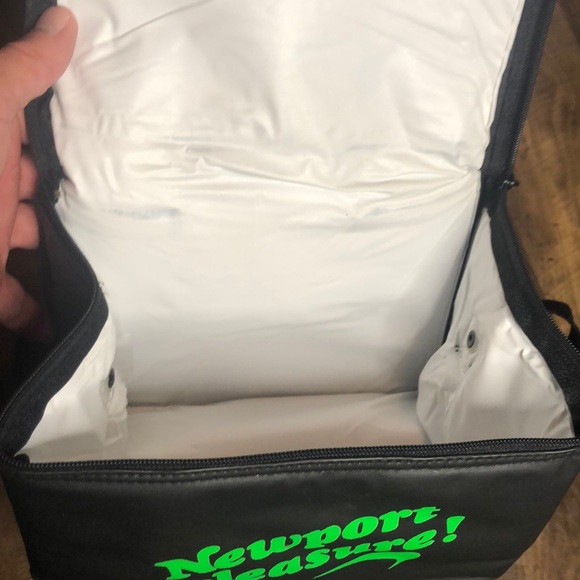 Vintage Newport lunchbox - Picture 2 of 2